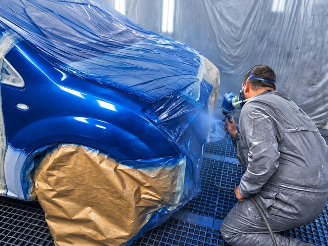 Vuelva a lucir su coche con reparaciones rápidas de pintura en Ponte Caldelas